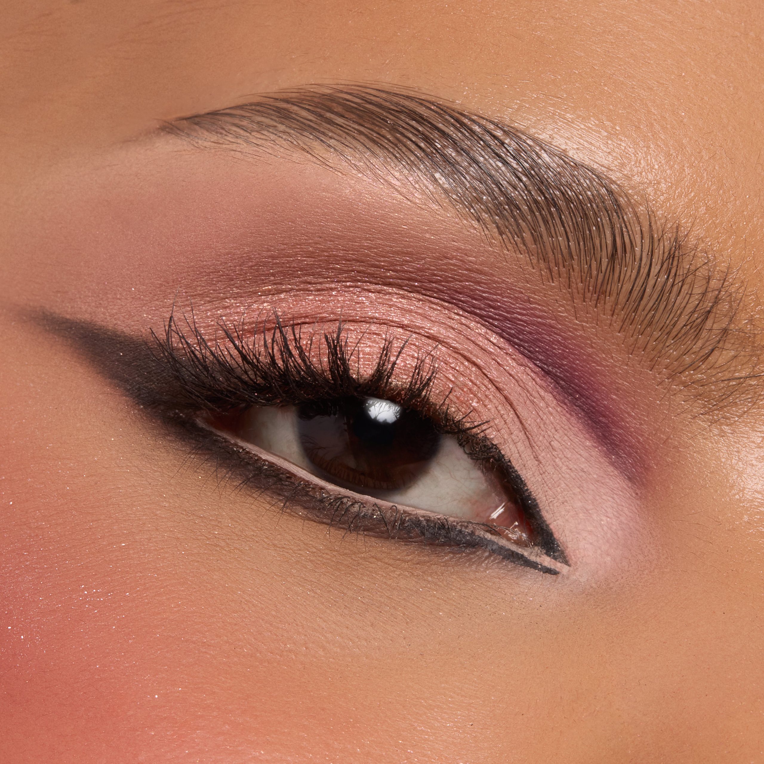 Smoke 'N Roses - Image 3
