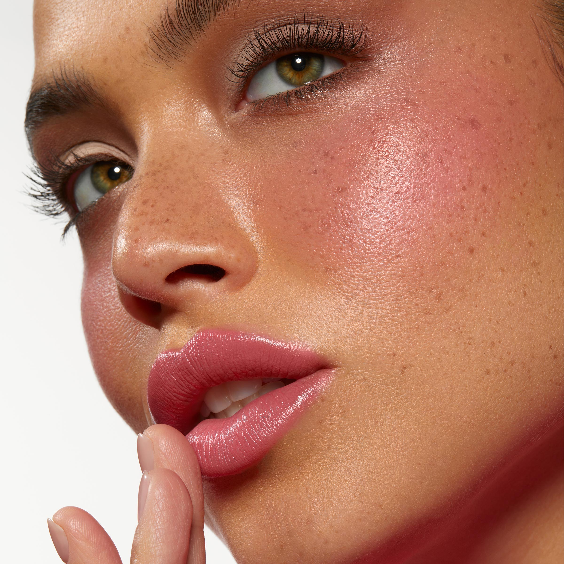 Instant Crush Lip & Cheek Balm - Image 3