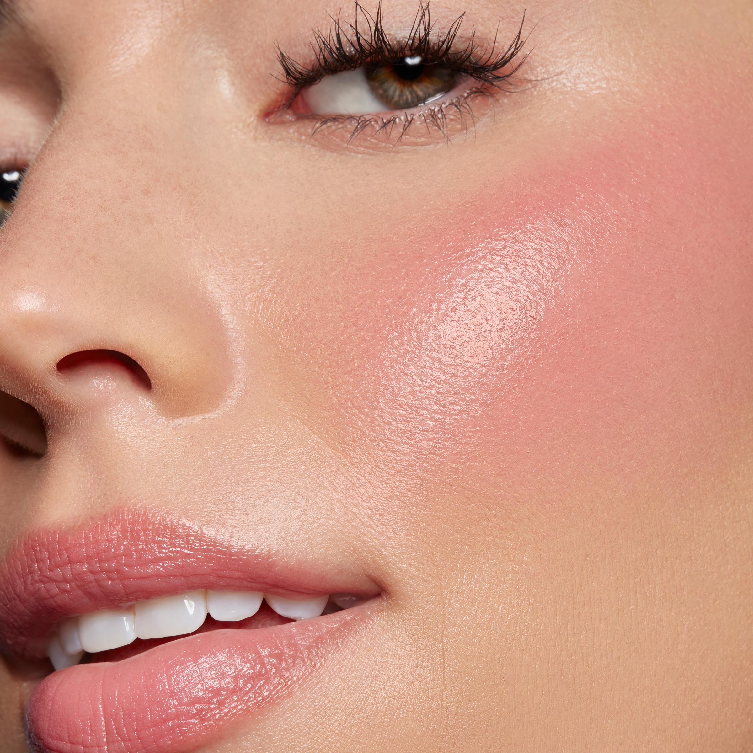 Instant Crush Lip & Cheek Balm - Image 6